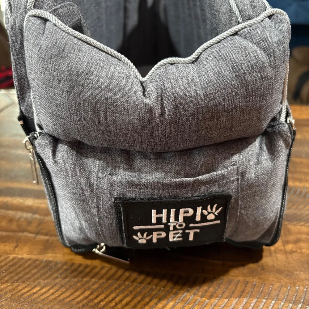 Pawroll Hipi Pet Console Dog Car Seat‎ Small Pet Carrier Grey Travel Booster Bed